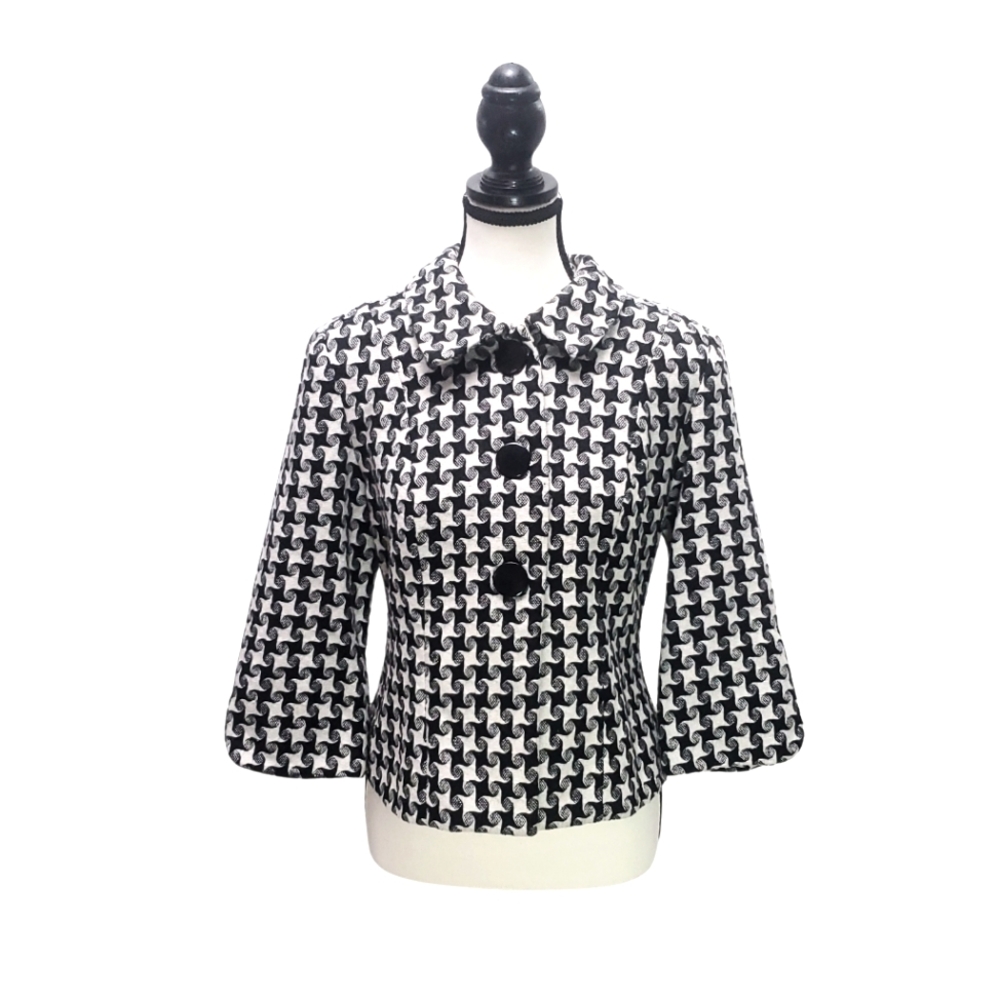 Vintage Tweeds Small Off-White and Black Cropped Swing Jacket + Large Buttons
